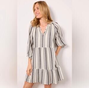 Evereve Carolina Tiered Boho Dress Black Cream V-Neck Size Medium